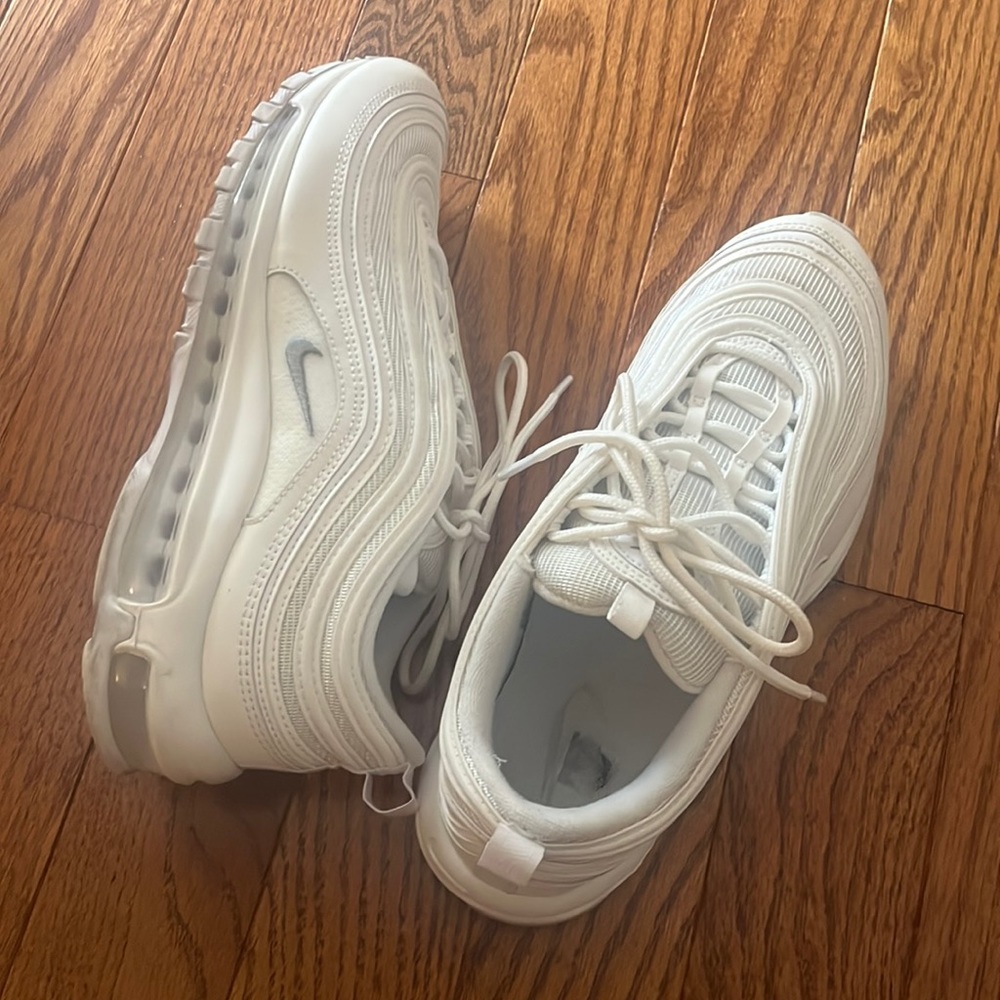 White Nike air max 97